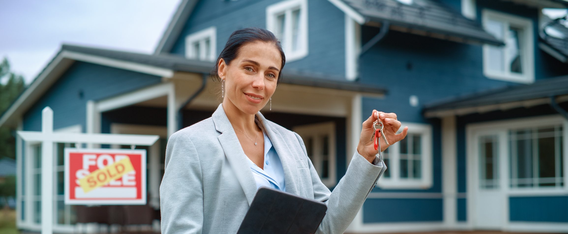 The Ultimate 2025 Guide: How to Become a Realtor (Step-by-Step)