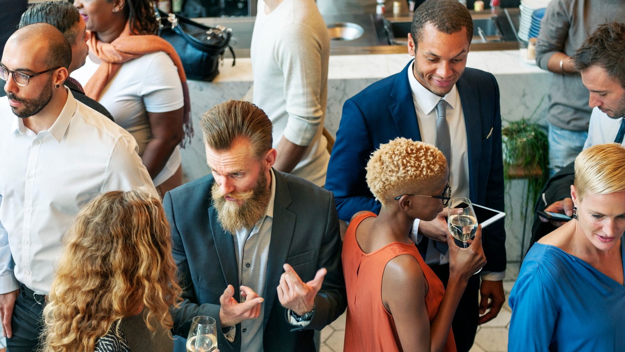 5 Strategies to Build a Real Estate Client Base from Scratch
